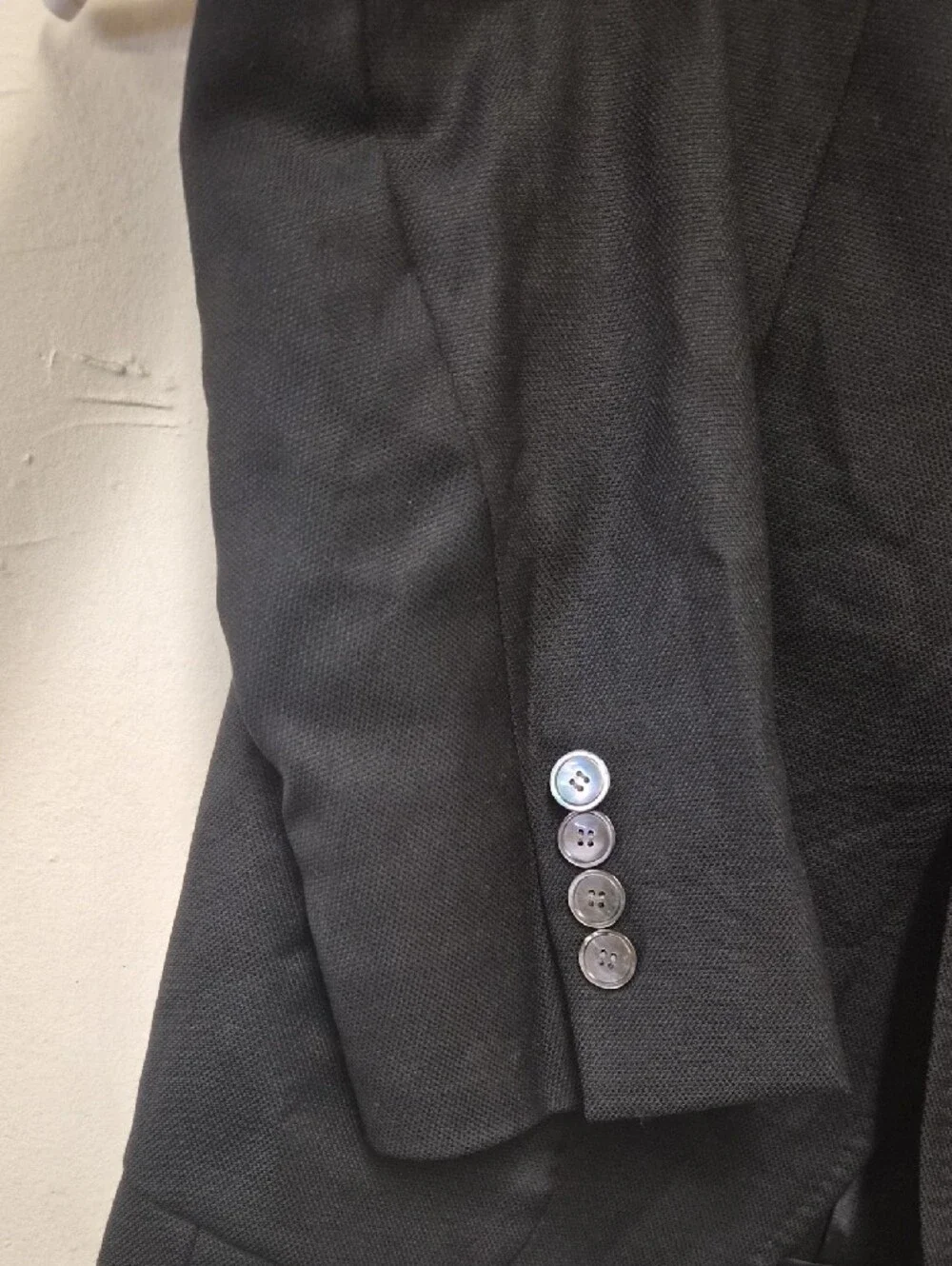 Hugo Boss Men's Black Two-Button Sport Coat Size 46